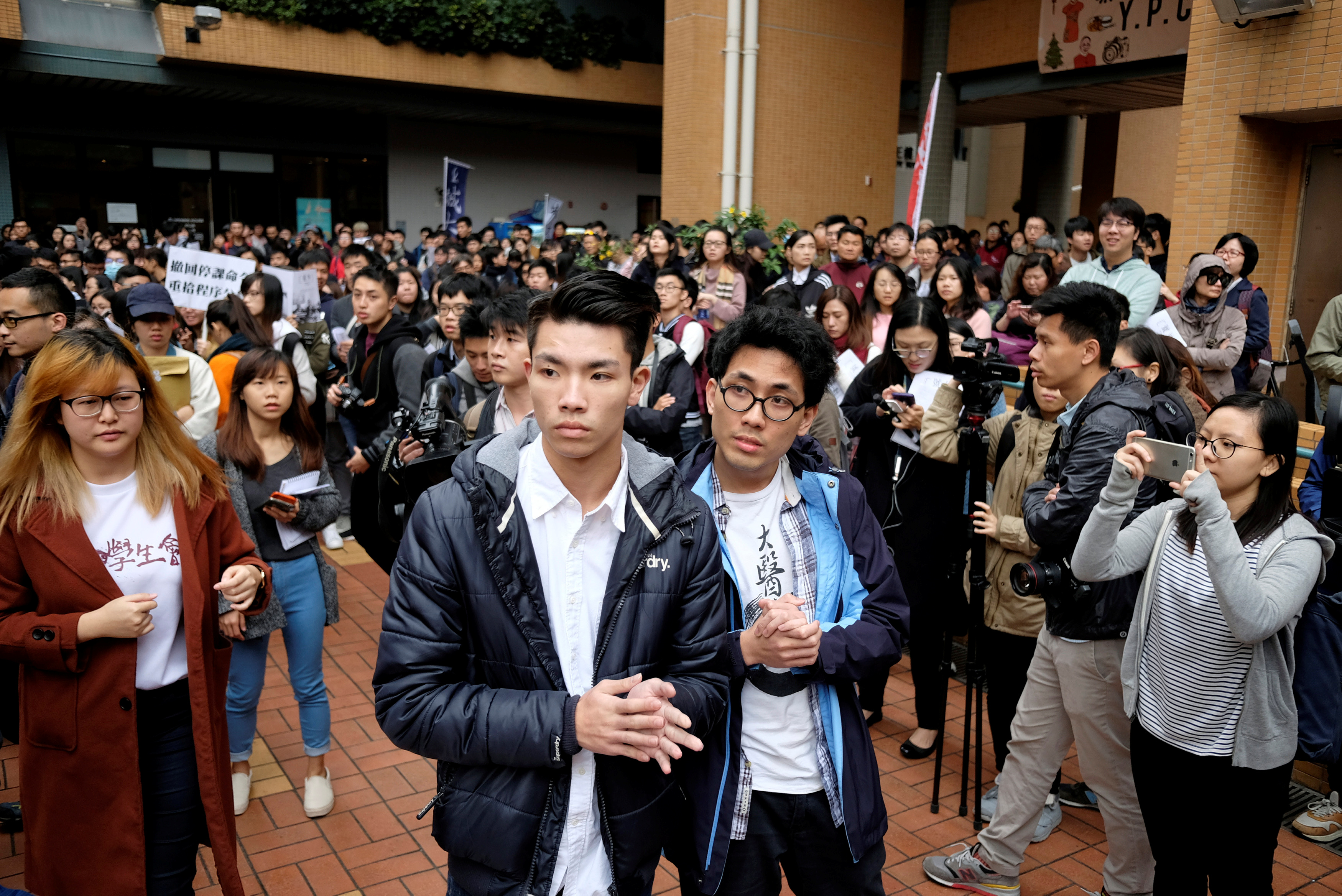 2018-01-26T093320Z_810169057_RC19F4B094D0_RTRMADP_3_HONGKONG-PROTESTS-STUDENTS.JPG 2018-01-26T093320Z_810169057_RC19F4B094D0_RTRMADP_3_HONGKONG-PROTESTS-STUDENTS.JPG