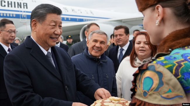 中国国家主席习近平2024年10月22日抵达俄罗斯参加金砖国家峰会。