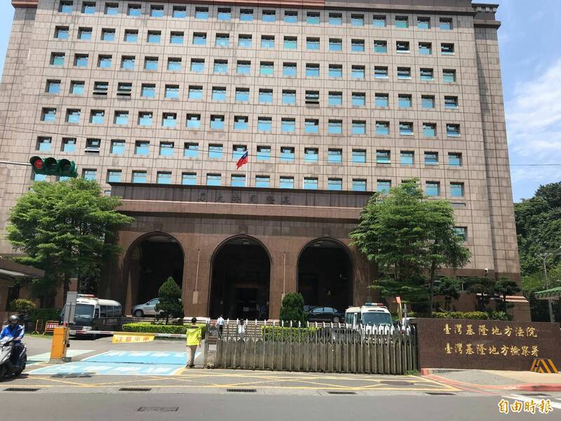 基隆地院審理後，認定張員觸犯傷害罪屬實，考量雙方已達成和解，及被害少年人格特質等原因，判拘役30日，緩刑2年。（記者吳升儒攝）