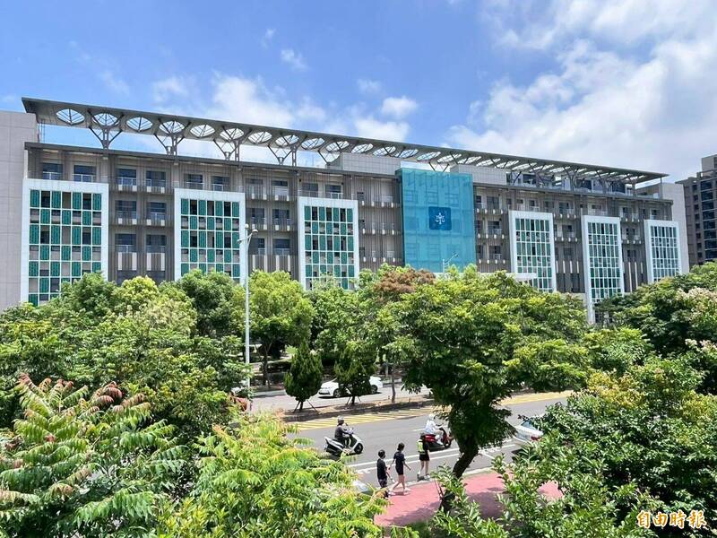 一場正宮和小三的戰爭,首輪正宮因甩巴掌小三而落敗,吃上傷害罪被判刑。(記者黃美珠攝) 一場正宮和小三的戰爭,首輪正宮因甩巴掌小三而落敗,吃上傷害罪被判刑。(記者黃美珠攝)