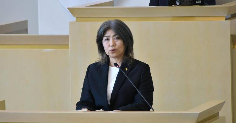 日本靜岡縣伊東市長田久保真紀學歷造假，宣布下台但未來仍會參加市長補選。（圖擷自田久保真紀X帳號）