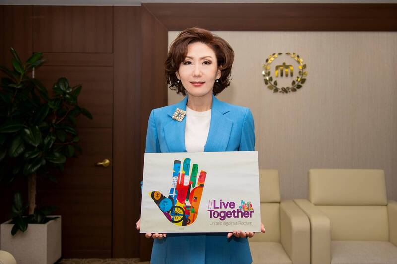 南韓忠南大學前校長李真淑，被提名為副總理兼教育部長，孰料被爆出抄襲學生論文、二女兒違法留學等醜聞。（圖擷自忠南大學臉書）