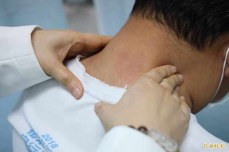 澳洲一名律師在泰國的按摩店猝死,現場發現疑似毒品白粉。示意圖。(資料照) 澳洲一名律師在泰國的按摩店猝死,現場發現疑似毒品白粉。示意圖。(資料照)