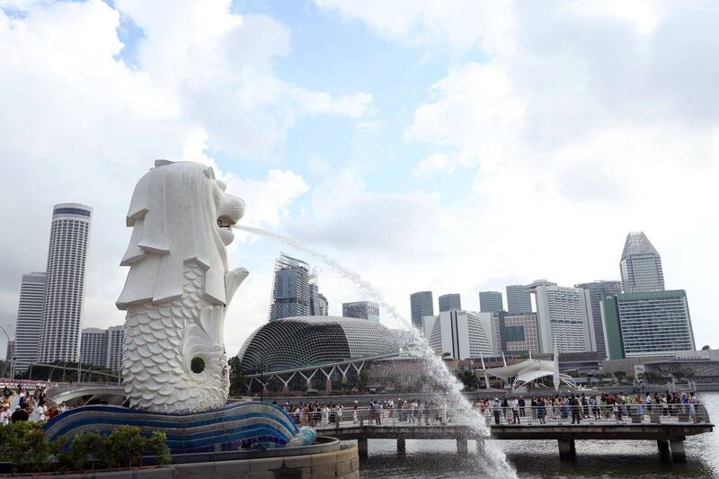 瑞士宝盛集团今(14)日发布「2025年全球财富及高级生活报告」,根据报告显示,新加坡连续3年蝉联冠军,成为「全世界最昂贵的城市」。(资料照,彭博) 瑞士宝盛集团今(14)日发布「2025年全球财富及高级生活报告」,根据报告显示,新加坡连续3年蝉联冠军,成为「全世界最昂贵的城市」。(资料照,彭博)