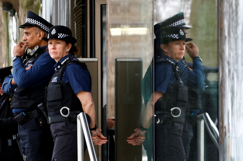 英國肯特郡13日發生1起火車撞上貨車的事故,警方到場時發現貨車司機已當場死亡,示意圖。(路透) 英國肯特郡13日發生1起火車撞上貨車的事故,警方到場時發現貨車司機已當場死亡,示意圖。(路透)