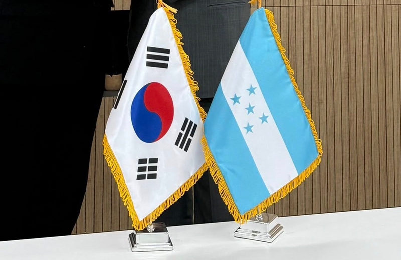 1名宏都拉斯驻南韩外交官上月在釜山涉嫌强制猥亵和施暴，正接受南韩警方调查。（图撷自宏都拉斯驻南韩大使馆脸书）