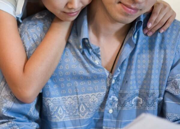 黄姓男子与小三纠纠缠被老婆提告违约索赔200万元。（情境照）