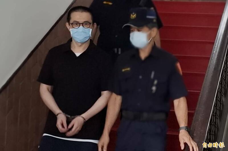 「八八会馆」负责人郭哲敏被控涉地下汇兑、洗钱等罪,一审判刑11年8月,高院今上午首度开庭,郭辩称无罪,请求还他清白。(记者杨国文摄) 「八八会馆」负责人郭哲敏被控涉地下汇兑、洗钱等罪,一审判刑11年8月,高院今上午首度开庭,郭辩称无罪,请求还他清白。(记者杨国文摄)