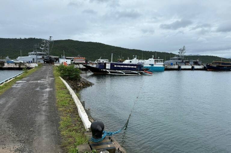 圖為菲律賓巴拉望省（Palawan）的牡蠣灣（Oyster Bay）海軍設施。美國海軍計劃在此地興建一座新的小型船艇維修廠，以強化對菲國前線船隻的後勤支援，此舉被視為美國因應中國在南海脅迫行動的最新戰略布局。（法新社）