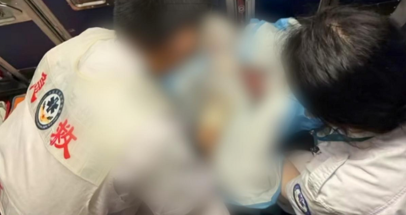 中国16岁少女在山东航空客机上分娩，后续还验出感染了梅毒。（图撷自微博）