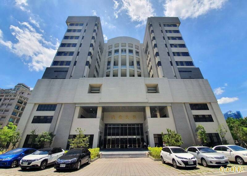 公务员拒绝收钱并通报政风单位，案件由法务部廉政署介入调查，并移送地检署侦办；林男到案后坦承犯行。（资料照）