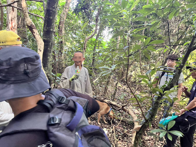 尼姑迷途，警消联手奇迹救援。（消防局提供）