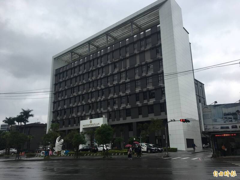 周姓男子昨晚酒後露鳥嚇壞2名返家幼童，汐止警方火速逮到人送辦。（資料照）