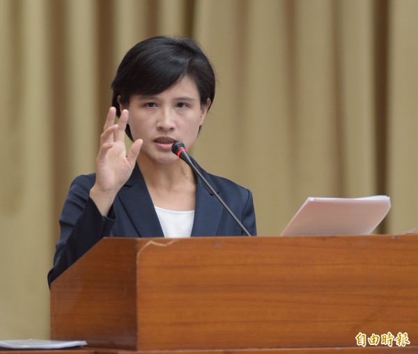 新任文化部长郑丽君表示应改善公部门图书采购方式。(资料照,记者黄耀征摄) 新任文化部长郑丽君表示应改善公部门图书采购方式。(资料照,记者黄耀征摄)