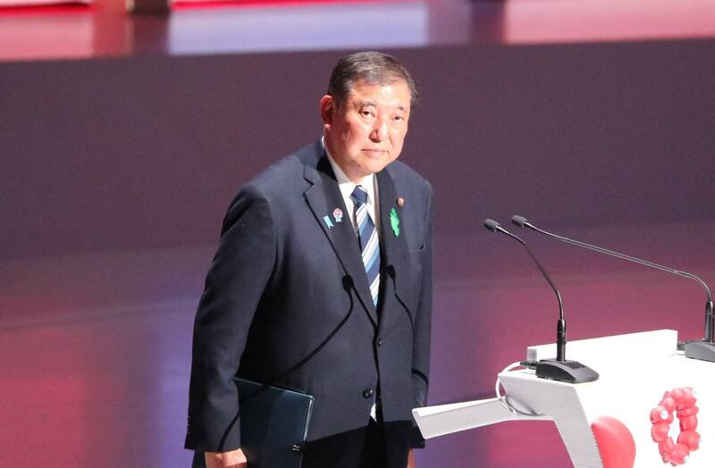 日本首相石破茂虽然一再重申继续留任的态度,但他「迟早下台」的气氛已在日本政坛蔓延,即使他坚持不走,也将变成跛脚鸭。(中央社) 日本首相石破茂虽然一再重申继续留任的态度,但他「迟早下台」的气氛已在日本政坛蔓延,即使他坚持不走,也将变成跛脚鸭。(中央社)