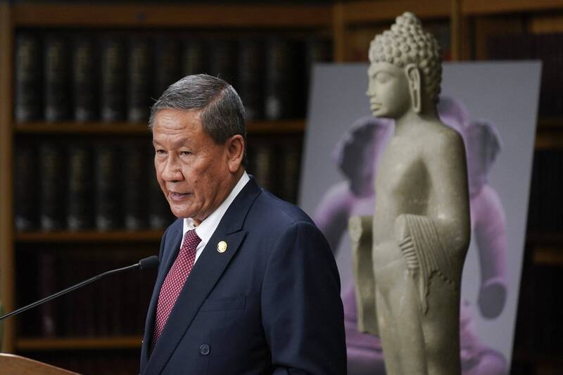 柬埔寨驻联合国大使乔恰25日表示，柬埔寨方面呼吁立即、无条件地停火。（美联社）