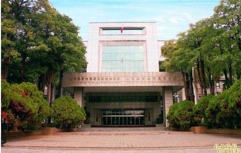 欧男子酒后失控被送医，涉嫌咬伤女护理师，被桥头地院判刑。（记者鲍建信摄）