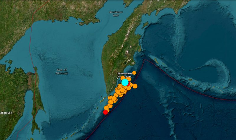 堪察加半岛7/30上午规模8.8强震后，截至下午4点半已连震至少60次。（图翻摄自USGS网站）