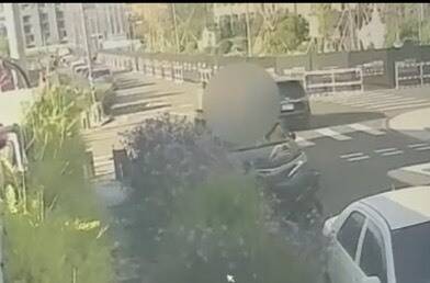 發生碰撞事故瞬間。（民眾提供）