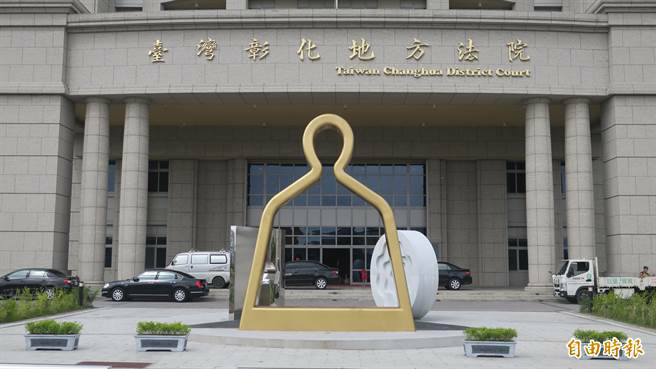 男大生引诱少女性自拍传给他，被判被判处1年6月徒刑。（资料照）