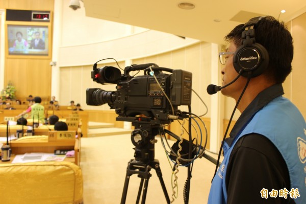 彰化縣議會正式通過議事直播規則，初期僅限在議事廳的大會質詢議程。（記者張聰秋攝）